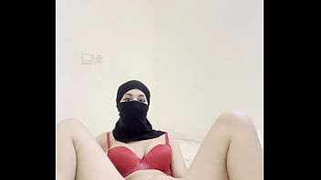 Gadis Arab Berhijab Nikab Menggoda Dirinya, Mainkan Memek, Gosok Klitoris, Fantasi Erotis Muslimah Sendirian