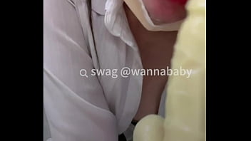 Ol制服辣妹wannababy用丝袜美足让你欲仙欲死