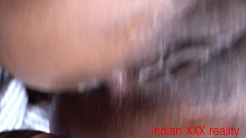 Puki Desi Montok Dihajar Anal Sampai Muncrat