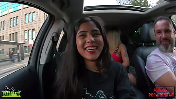Izabela Pimenta E Binho Ted Pegam Fogo No Carro Ao Lado Da Praça Da Sé, Em São Paulo, Tirando Toda A Roupa Com Tesão