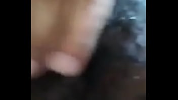 Desi Bhabi Melepas Saree Dengan Gerakan Menggoda