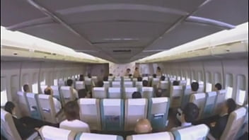 Gadis Oriental Di Bandara Yang Menggoda