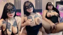 Cassandra Omek Muncrat Deras Dan Berkilau