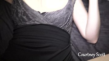 Istri Kakakku Menggoda Dan Menghisap Kontolku Di Depan Kamera