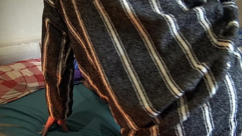 Istri Muslimah Turki Yang Penurut Digerayangi Dengan Kasar Oleh Suaminya