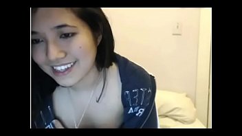 Tante-tante Asia Amatir Menggoda Dengan Payudara Mungilnya Di Siaran Langsung