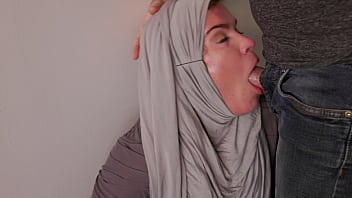 Milf Berhijab Cosplay Digenjot Sampai Muncrat