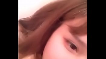 Gadis Tionghoa Cantik Memainkan Memeknya