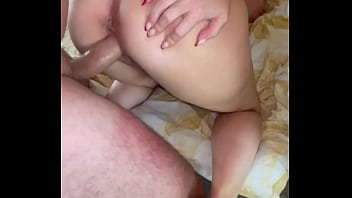 Video Lengkap: Ibu Tiri Membuat Anak Tirinya Bahagia, Dihisap, Dientot Dan Dikeluarinin Air Maninya Di Payudaranya