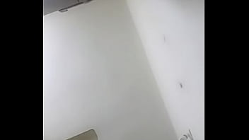 Desi Yang Menggoda Dengan Mulut Penuh Nafsu