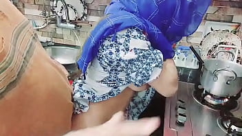 Pembantu India Desi Dihardik Di Dapur