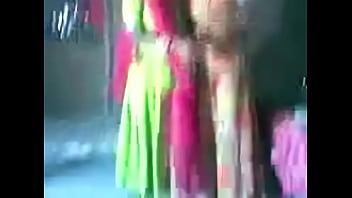 Kesenangan Lesbi Desi Yang Menggoda