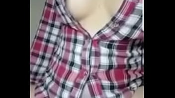 Tonton Payudara Indah Ini Bergoyang Di Bigo Live