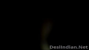 Tetesan Susu Desi Aunty Dihisap Hingga Merintih