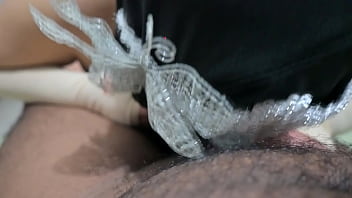 Gadis Arab Muslimis Mengisap Kontol Cowok India