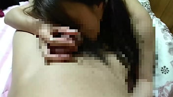 Tangan Lembut Ibu Rumah Tangga Paruh Baya Yang Menggairahkan, Menghisap Dengan Penuh Gairah Dan Berakhir Dengan Pancaran Di Mulut