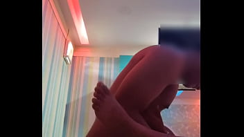 Gadis Thailand Yang Mungil Digoyang Dengan Nafsu Liar