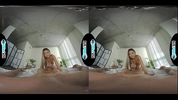 Gadis Pijat Asia Di Wetvr Mahir Teknik Susu Spesial Dalam Vr