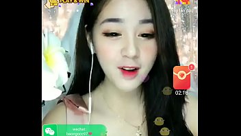 Gadis Asia Menggoda Di Uplive, Tampil Hot Dan Menggairahkan