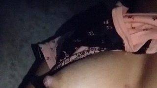 Bhabhi Telanjang Menggoda, Tanpa Wajah Tapi Tubuh Menggairahkan
