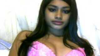 Gadis Seksi India Telanjang Bugil Di Kamera Web