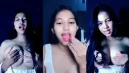 Goyang Hot, Remas Payudara, Desah Menggoda