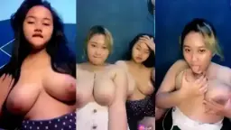 Live Barbar: Dua Cewek Hot Pamer Toket Menggoda