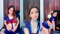 Putri Naya: Seragam Siswi Yang Menggoda Dan Tak Tersentuh