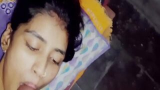 Pemuda India Menembus Dalam-dalam Liang Basah Pacar Remaja 18 Tahun Dalam Video Panas