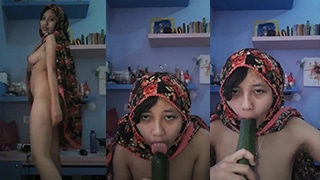 Gadis Berjilbab Meruchan: Aksi Mesum Di Kampus Part 1