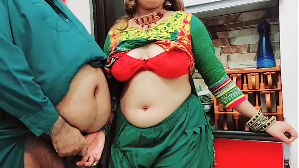 Istri India Bercinta Nyata Dengan Teman Ayah Tiri, Suara Hindi Jelas Dan Bicara Panas Sepanjang Adegan