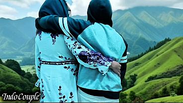 Istri Berjilbab Nakal Selingkuh Saat Suami Asyik Liburan Di Bali Bersama Selingkuhannya, Sampai Melahap Cairan Panas Kekasih Gelap.