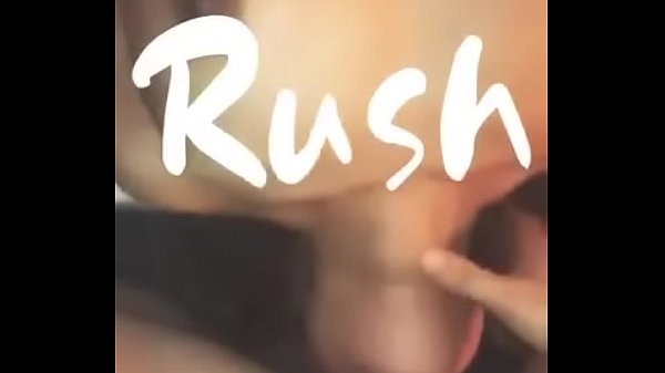 Cewek Tiongkok Seksi Yang Sedang Menikmati Penetrasi Di Area Intimnya