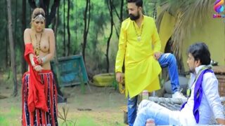 Film India Panas Terbaik Untuk Penggemar Adegan Desa Yang Menggairahkan