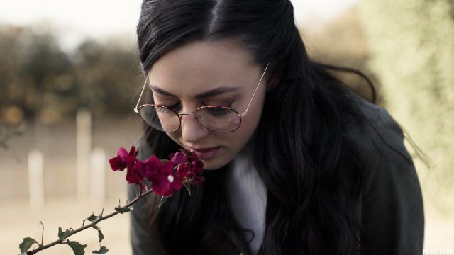 Keselamatan Palsu: Whitney Wright Terjebak Dalam Permainan Erotis Yang Memabukkan
