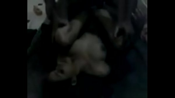 Pasangan Desi Imut Dan Seksi Bikin Video Mesum, Cek Desi-scandals.com Untuk Yang Lebih Hot