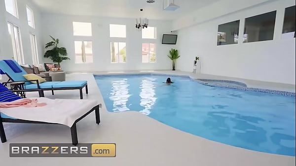Quinton James Melihat Istri Rekan Bisnisnya, Rachel Starr, Yang Terseksi, Dia Rela Ambil Risiko Demi Nafsunya – Brazzers