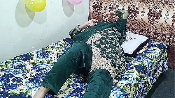 Wanita India Yang Sudah Menikah Panggil Pemuda Muda Untuk Bercinta Kasar Dengan Suara Hindi Yang Menggoda