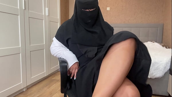 Cewek Arab Berhijab Coli Memek Basah
