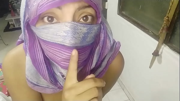 Milf Arab Berhijab Syahwat Menggoda Masturbasi Basah Sembur Memek Di Webcam Live