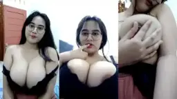 Abg Montok Acha Tobrut Mangap Live, Siap Digoyang-goyangin