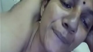 Live Video Call, Tante Tamil Telanjang Pamer Tetek Gede.