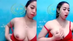 Toket Bulat Mulus Sintha Bikin Ngiler, Pengen Cubit-cubit.