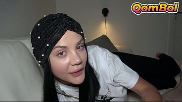 Ngocok Memek Berjilbab Elnaz, Ngentot Sama Adik Tiri Turki