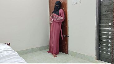 Malu-malu Tapi Pengen Ngewe, Cewek Hijab India Pertama Kali Digenjot Sengit.