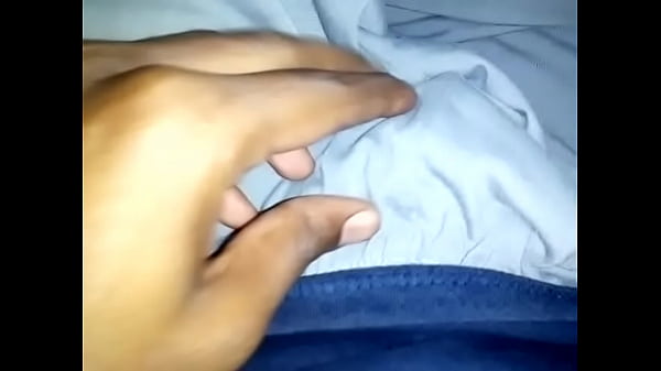 Ayesha Singh, Bikin Ngilu Digoyang-goyang Di Atas Ranjang.