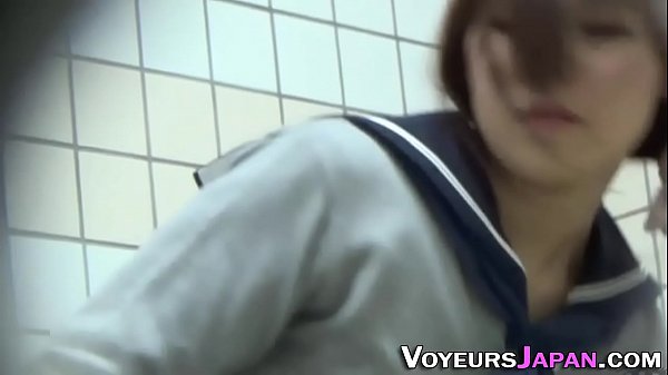 Cewek Jepang Remaja Lagi Mainin Kacangnya