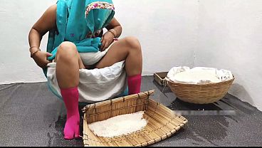 Desi Gadis Desa India Nungging Siap Digarap Di Sawah.