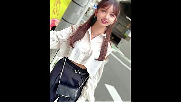 Goyangin Majalah, Setengah Filipina Setengah Jepang Umur 18, Siap Ngenakin Lo Semua.