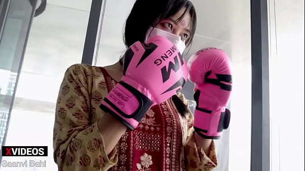Desi Petarung Ufc Cewek Ngepuk Kayak Ahlinya, Bikin Greget Sampai Ke Dalam